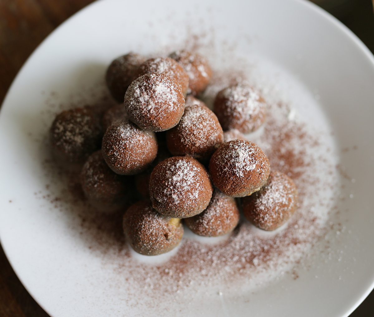 Cocoa dusted date and nut balls